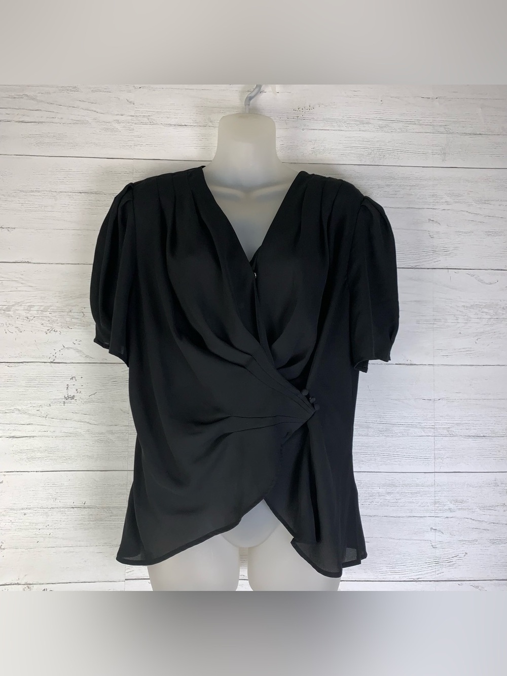 Who What Wear Black Pleated Puff Sleeve Button V-Neck Blouse Women’s Size L